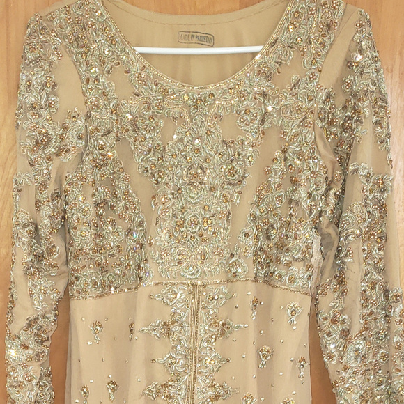 Beautiful Designer Golden Pakistani Chiffon Dress - Picture 1 of 6